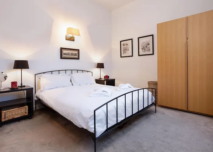 Le Majestic 76 - Year *